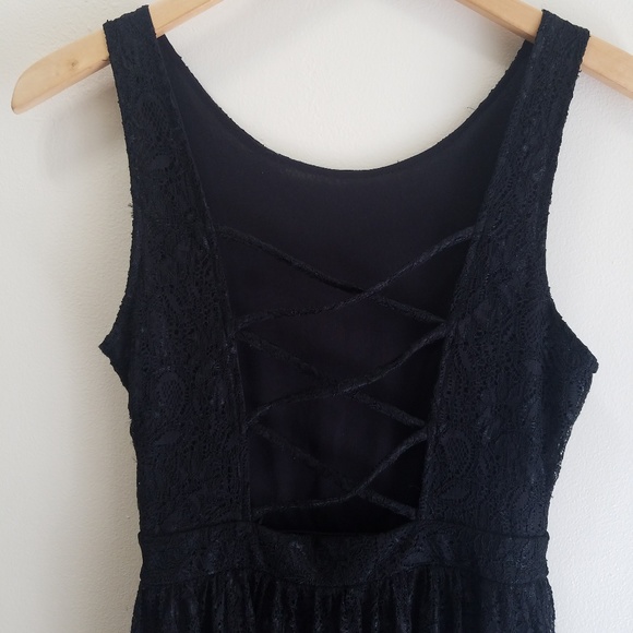 Crossback lace dress 🌙 - Picture 4 of 8